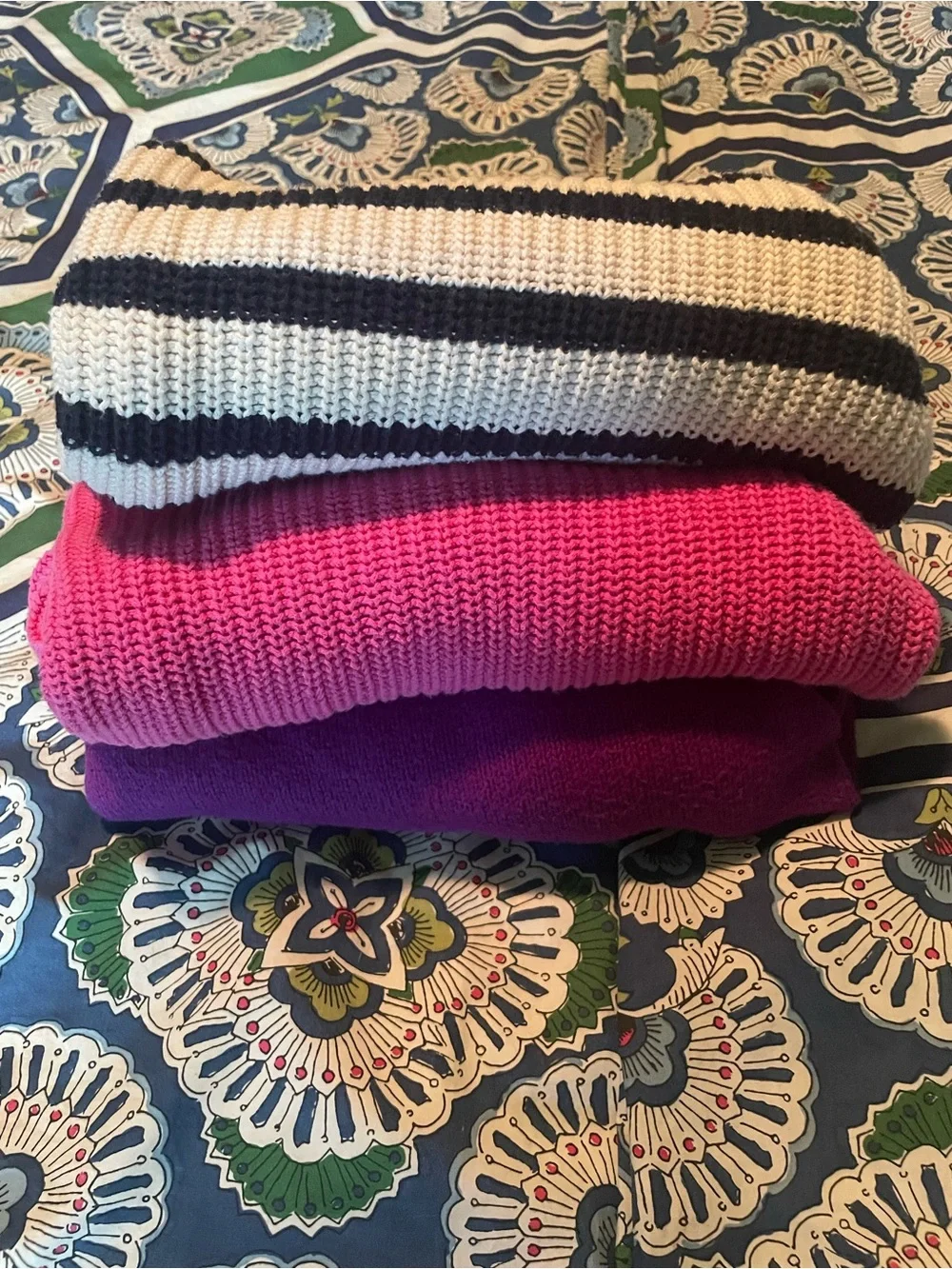 Lot of 4 sweaters